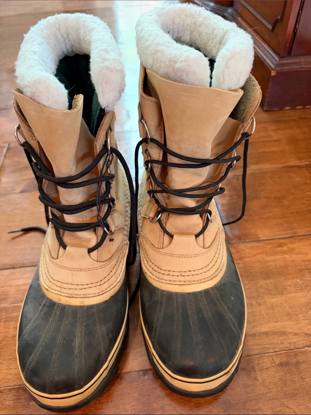 MEN’S Sorel caribou, waterproof, insulated heavy,tan and black Winter Duck Boots